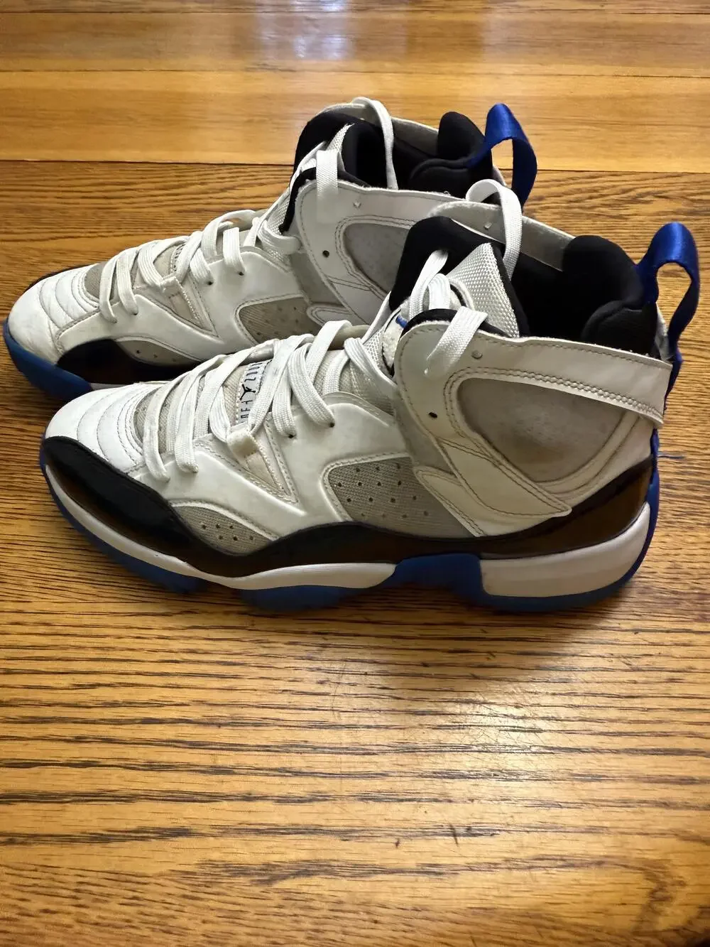 Jordan Two Trey Shoes Mens Size 10 Basketball DO1925-140 Retro Sneaker Classic
